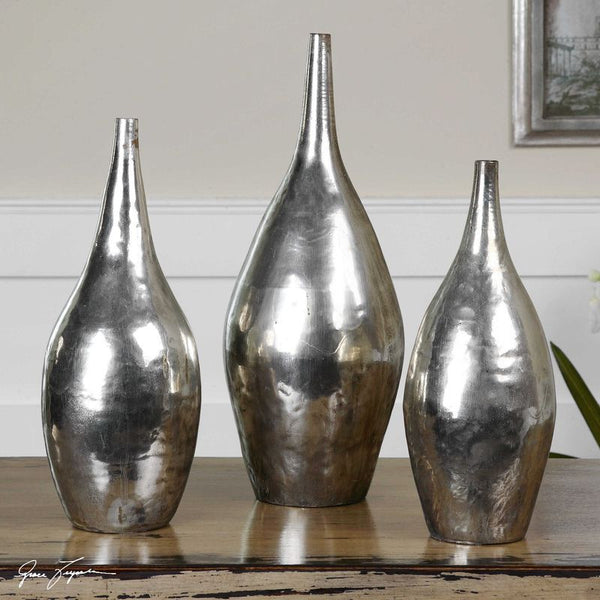 Rajata, Vases, S/3