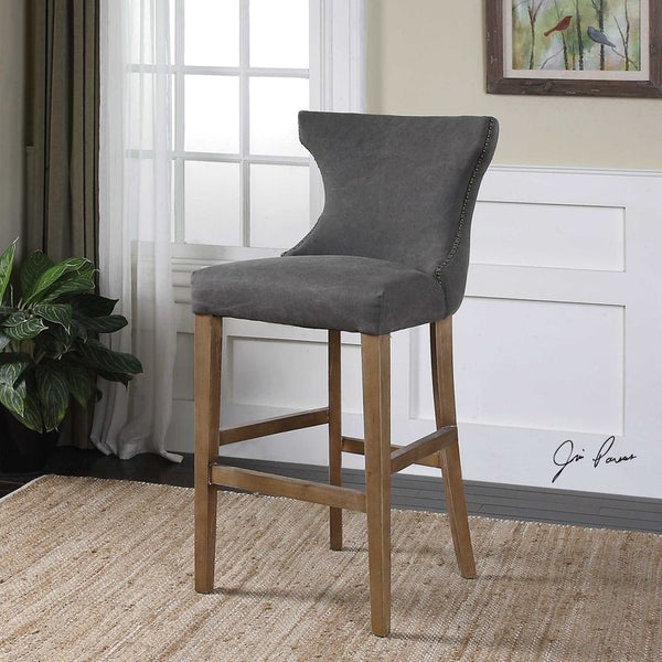 Gamlin, Bar Stool