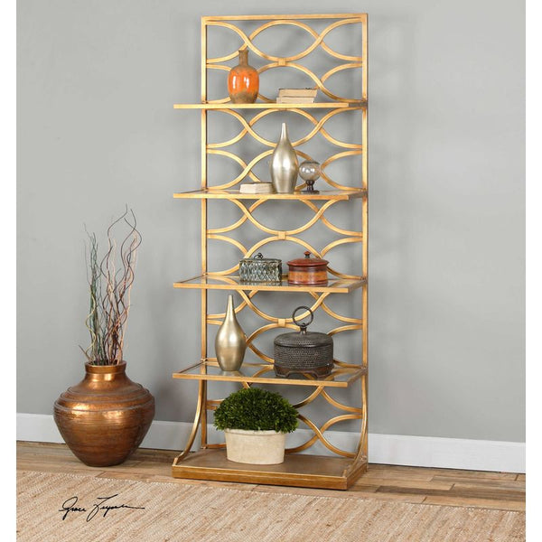 Lashaya, Etagere