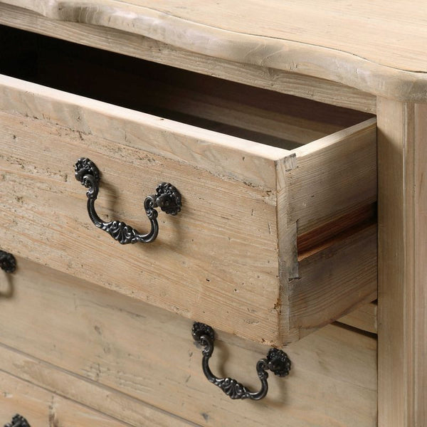 Anson, Foyer Chest