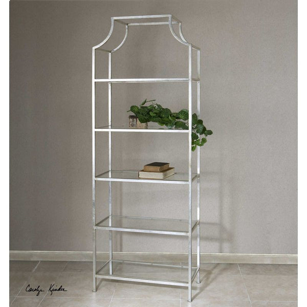 Aurelie, Etagere