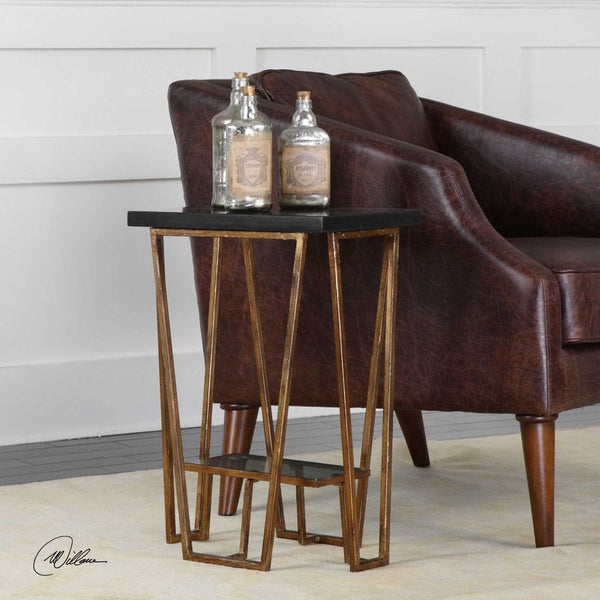 Agnes, Accent Table