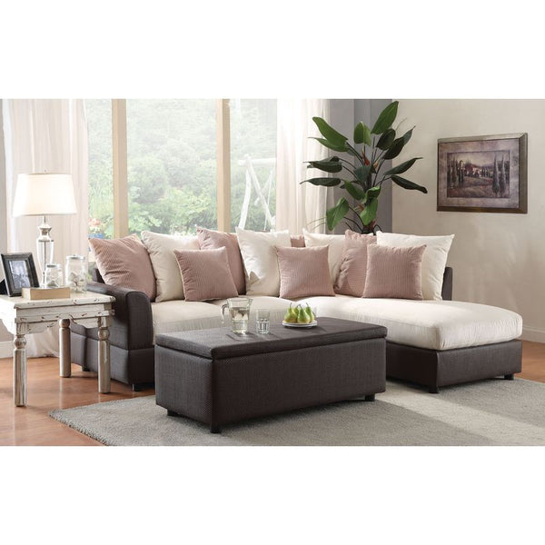 Sectional Sofa WIth Pillows