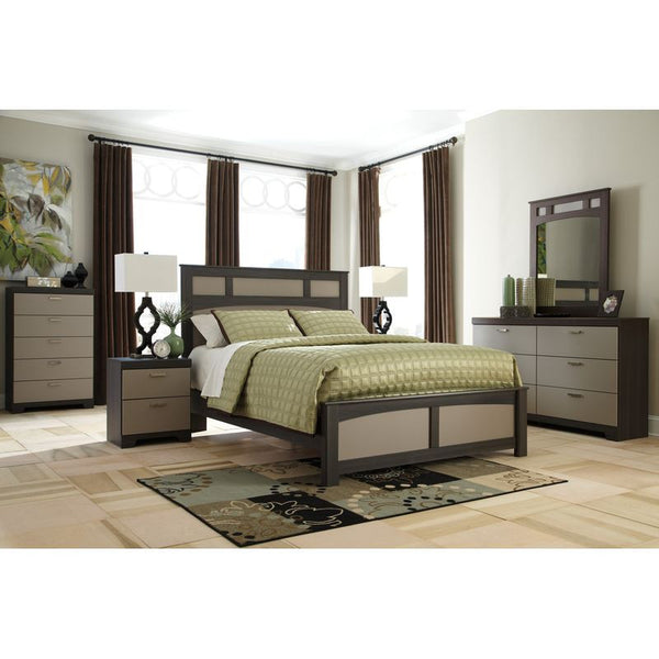 Wellatown Bedroom Group (King)