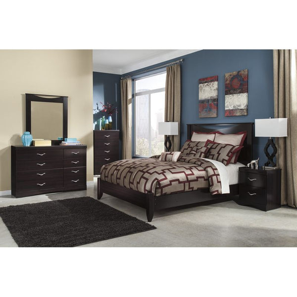 Zanbury Panel Bedroom Group (Queen)