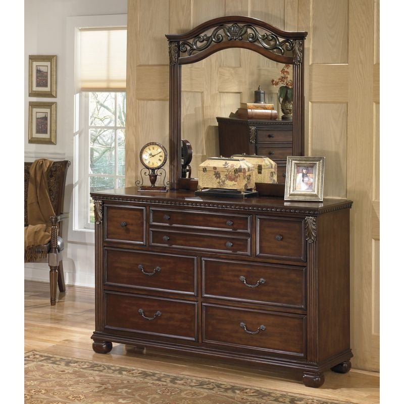 Leahlyn Dresser