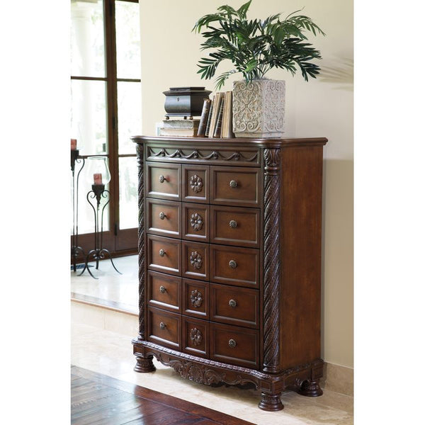 North Shore Chest