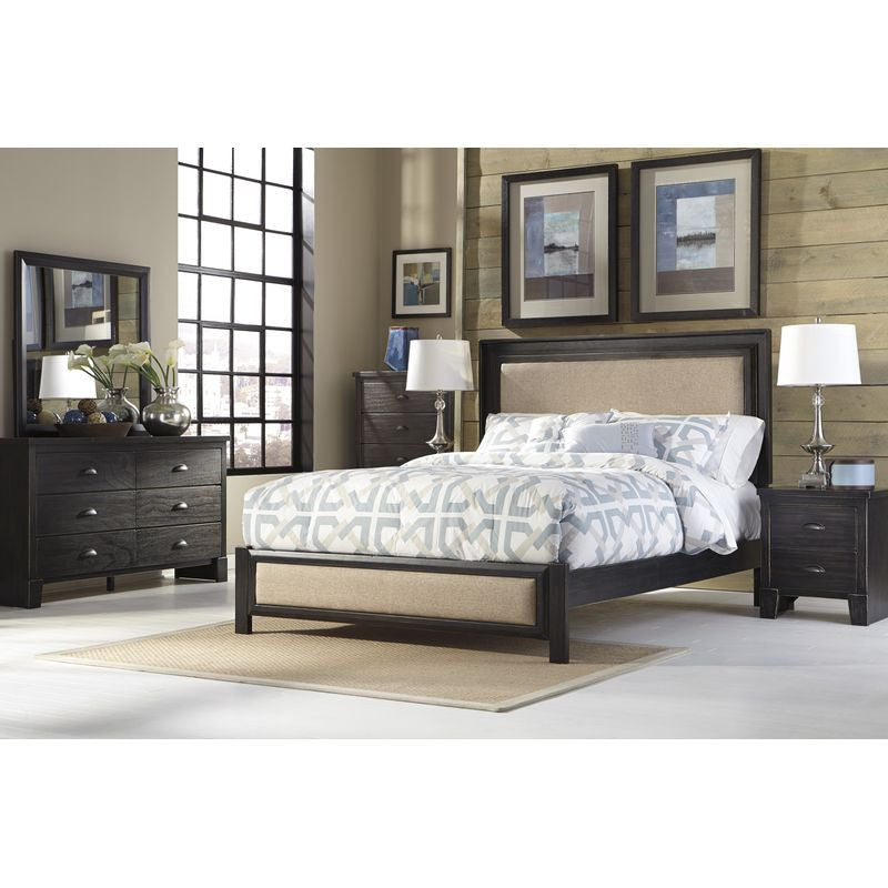 Birstrom Bedroom Group (Queen)