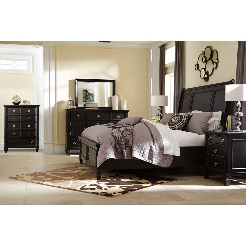 Greensburg Bedroom Group (King Sleigh)