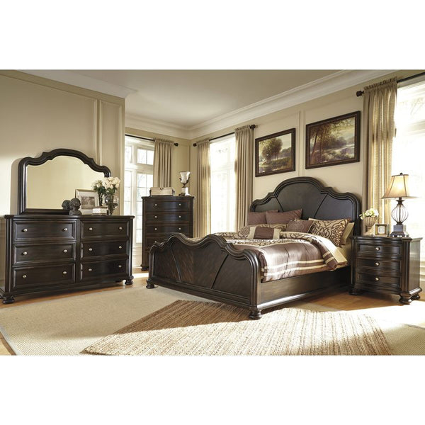 Shardinelle Panel Bedroom Group (Queen)
