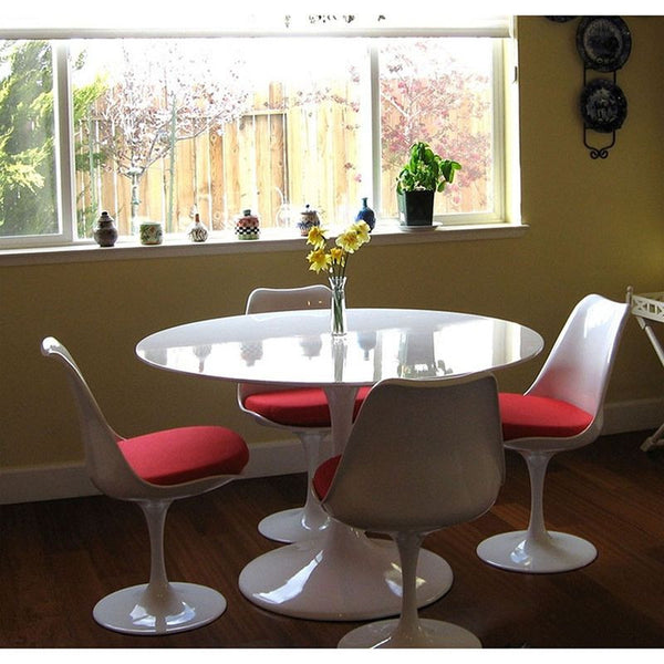 Lippa 36" Fiberglass Dining Table in White