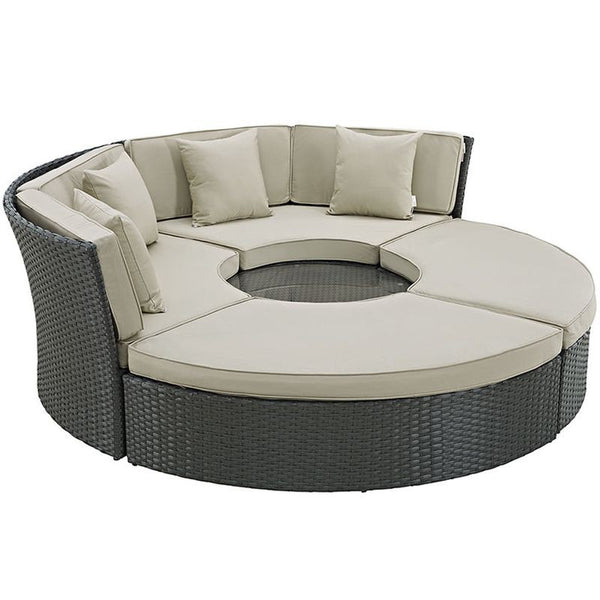 Sojourn Outdoor Patio Sunbrella® Daybed in Antique Canvas Beige