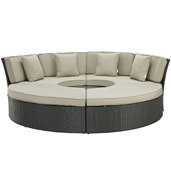 Sojourn Outdoor Patio Sunbrella® Daybed in Antique Canvas Beige