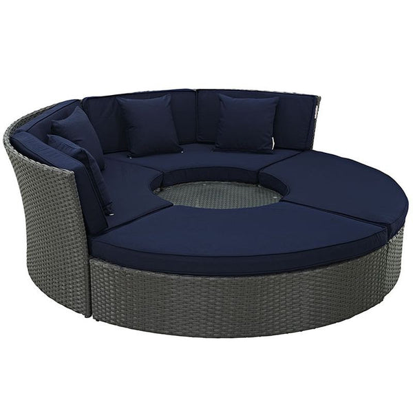 Sojourn Outdoor Patio Sunbrella® Daybed in Canvas Navy
