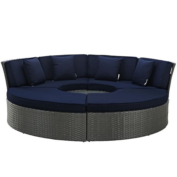 Sojourn Outdoor Patio Sunbrella® Daybed in Canvas Navy