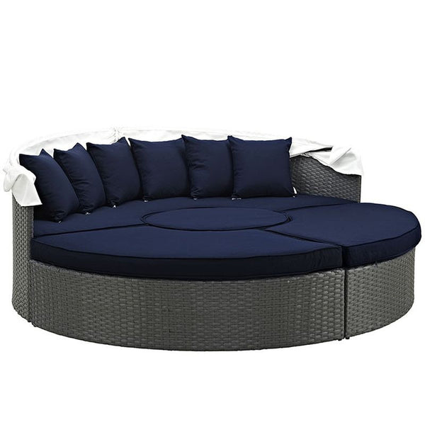 Sojourn Outdoor Patio Sunbrella® Daybed in Canvas Navy