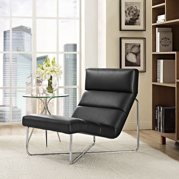 Reach Lounge Chair in Black