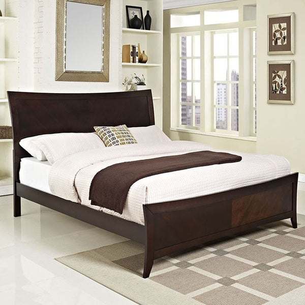 Elizabeth Queen Bed in Cappuccino
