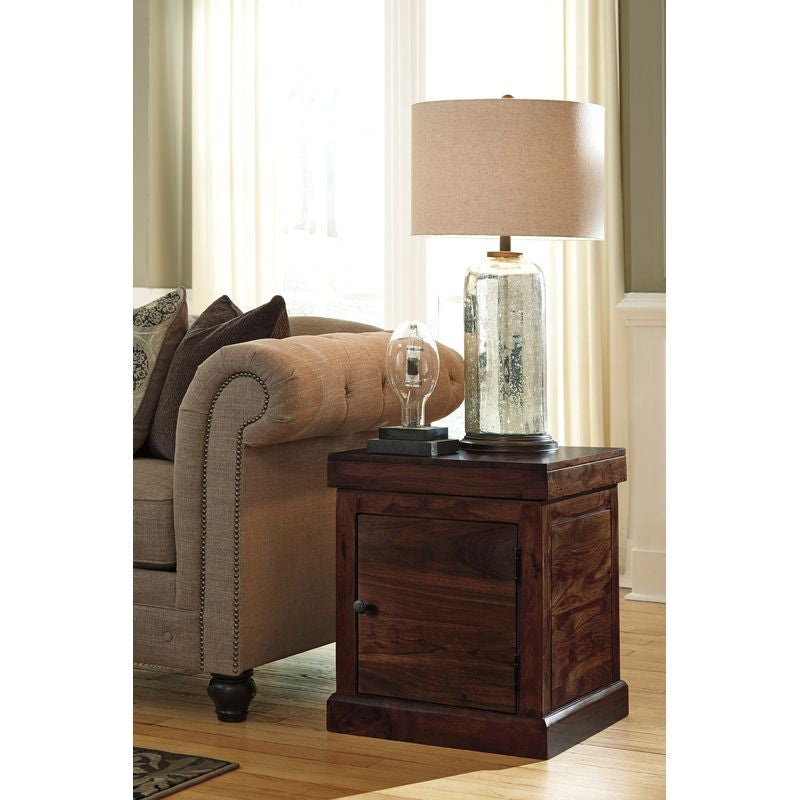 Holifern Square End Table