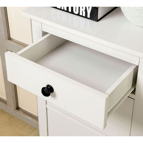 Launces White Chest