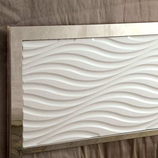 Calvin White/Chrome Queen Bed