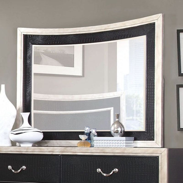 Liza Mirror