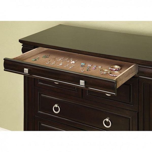 Cambridge Chest