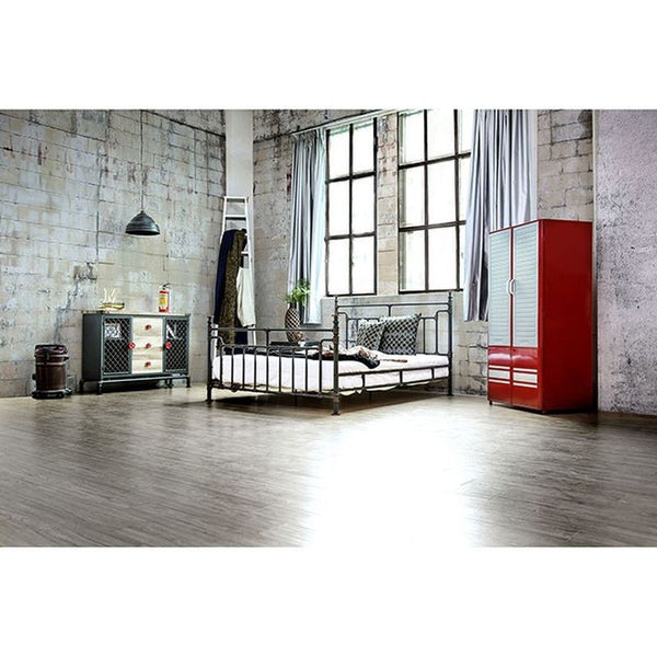 McAlroy I E.King Bed